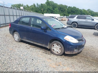 NISSAN VERSA 2011