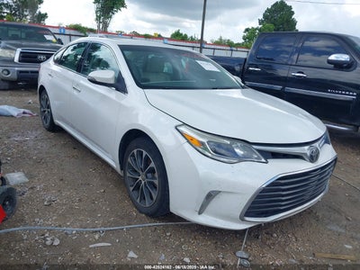 TOYOTA AVALON 2018
