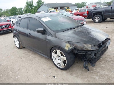 FORD FOCUS 2016