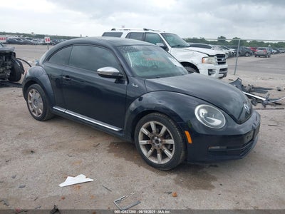 VOLKSWAGEN BEETLE 2013