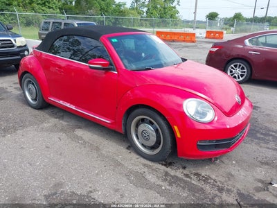VOLKSWAGEN BEETLE 2013