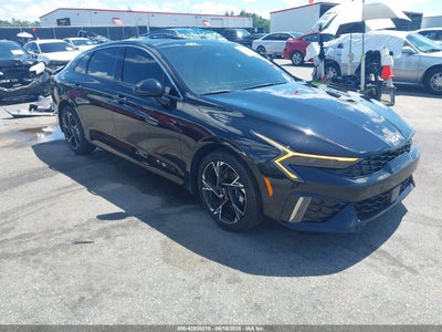 KIA K5 2025