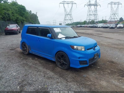 SCION XB 2011