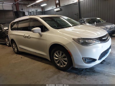 CHRYSLER PACIFICA 2018