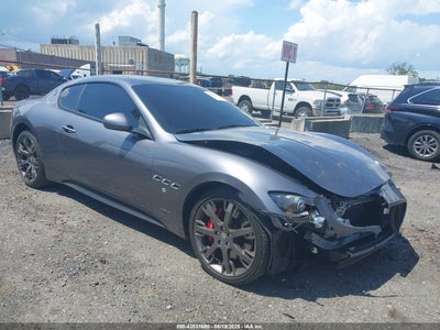 MASERATI GRANTURISMO 2011