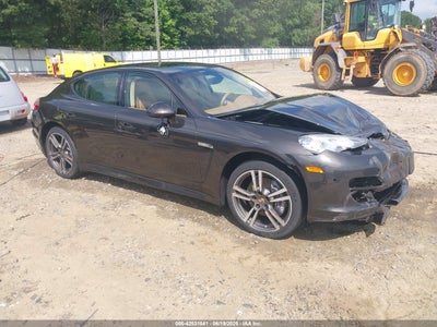 PORSCHE PANAMERA 2013