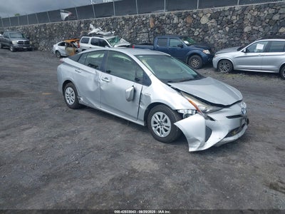 TOYOTA PRIUS 2016