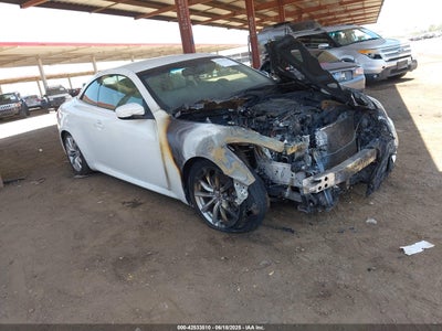 INFINITI G37 2013
