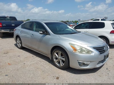 NISSAN ALTIMA 2015