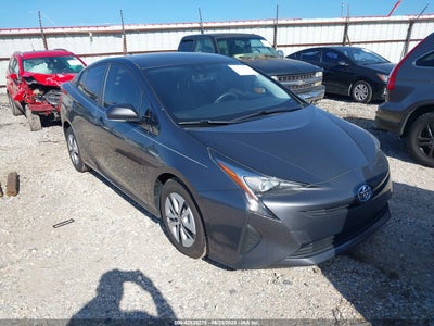 TOYOTA PRIUS 2016
