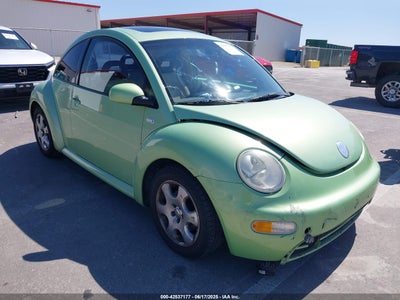 VOLKSWAGEN NEW BEETLE 2002