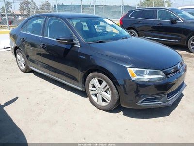 VOLKSWAGEN JETTA HYBRID 2013