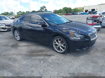 NISSAN MAXIMA 2010