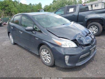 TOYOTA PRIUS PLUG-IN 2012