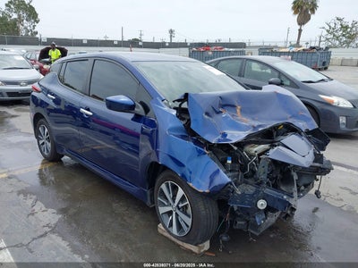 NISSAN LEAF 2022