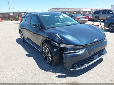 KIA EV6 2024