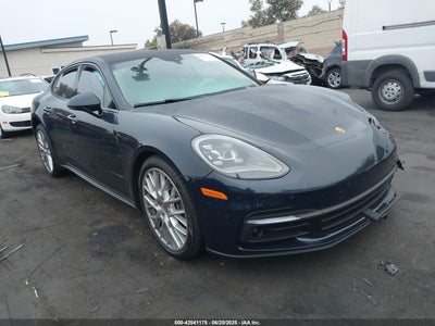 PORSCHE PANAMERA 2017