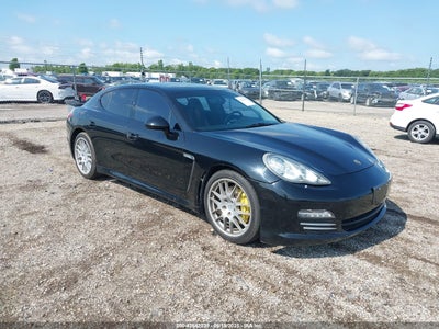 PORSCHE PANAMERA 2011