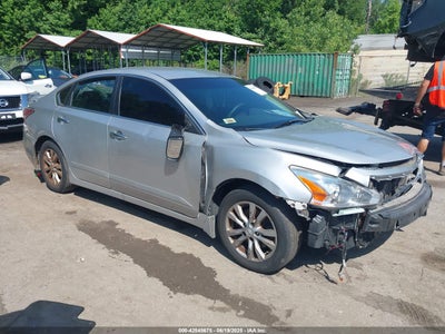 NISSAN ALTIMA 2015