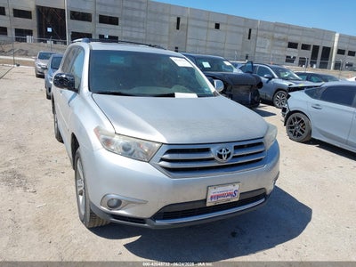 TOYOTA HIGHLANDER 2011