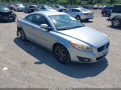 VOLVO C70 2011