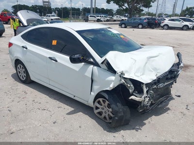 HYUNDAI ACCENT 2012