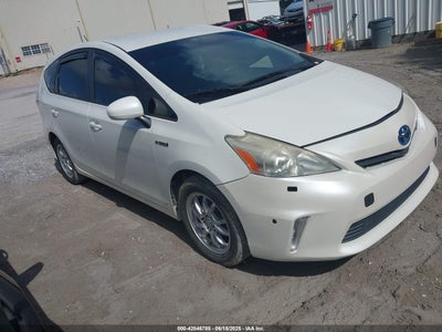 TOYOTA PRIUS V 2012