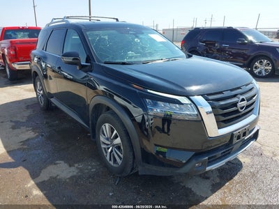 NISSAN PATHFINDER 2023