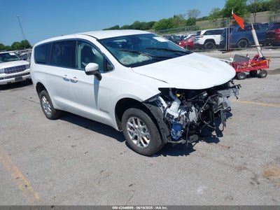 CHRYSLER VOYAGER 2023