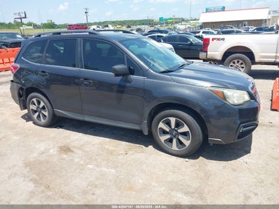 SUBARU FORESTER 2017