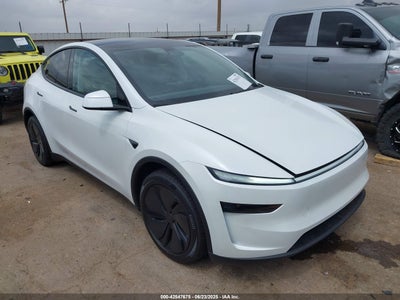 TESLA MODEL Y 2026
