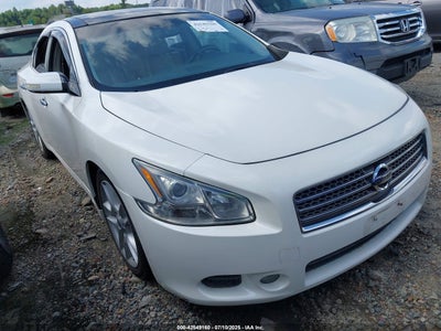 NISSAN MAXIMA 2009