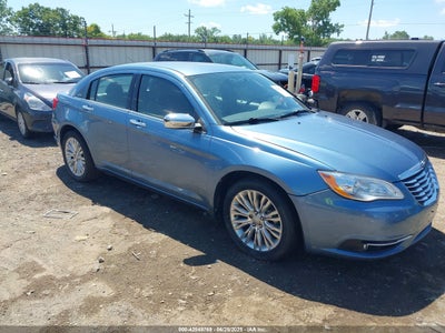 CHRYSLER 200 2011