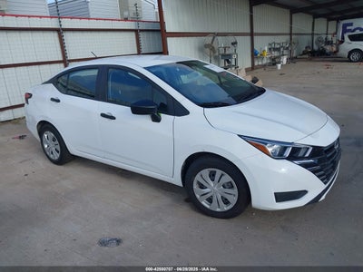 NISSAN VERSA 2024
