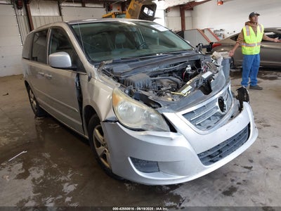 VOLKSWAGEN ROUTAN 2010