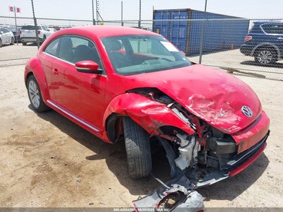 VOLKSWAGEN BEETLE 2013