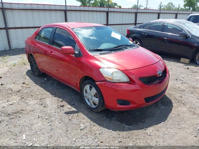 TOYOTA YARIS 2012