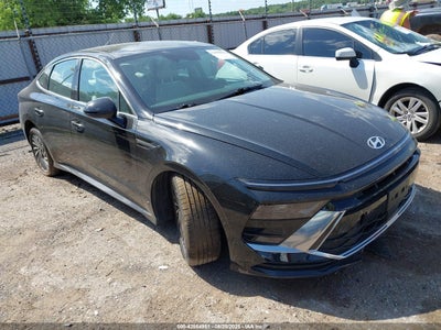 HYUNDAI SONATA HYBRID 2024