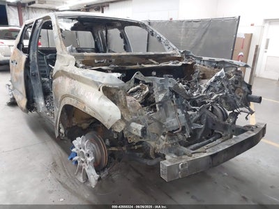 TOYOTA TUNDRA 2023