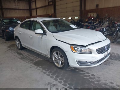VOLVO S60 2015