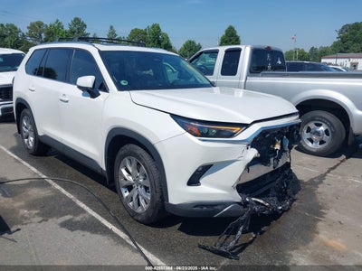 TOYOTA GRAND HIGHLANDER 2025