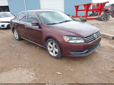 VOLKSWAGEN PASSAT 2013