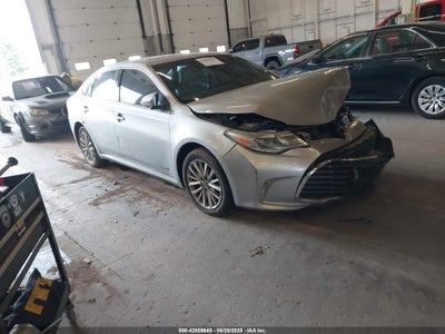TOYOTA AVALON HYBRID 2017