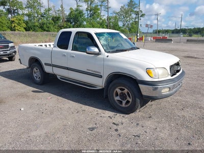 TOYOTA TUNDRA 2000