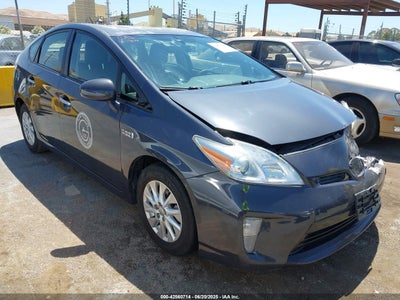 TOYOTA PRIUS PLUG-IN 2014