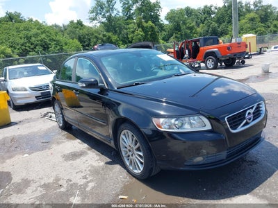 VOLVO S40 2011