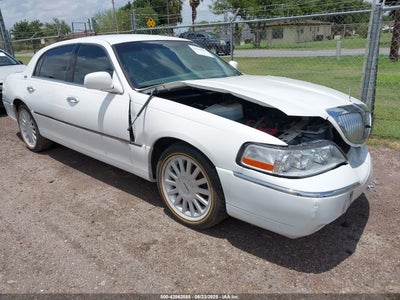 LINCOLN TOWN CAR 2009