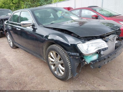 CHRYSLER 300 2015