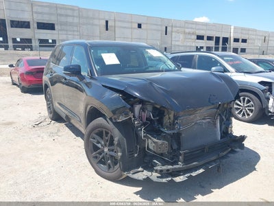 TOYOTA GRAND HIGHLANDER 2024