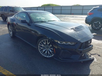 FORD MUSTANG 2025